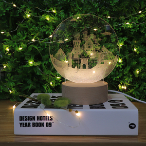 クリエイティブギフトのカットミーズデザインキャッスルアクリルインサイドデスクランプの彫刻